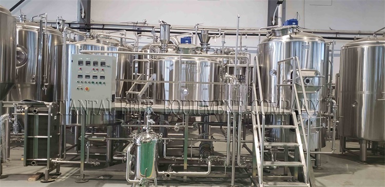 <b>Brewery 1200L combined brewhouse</b>